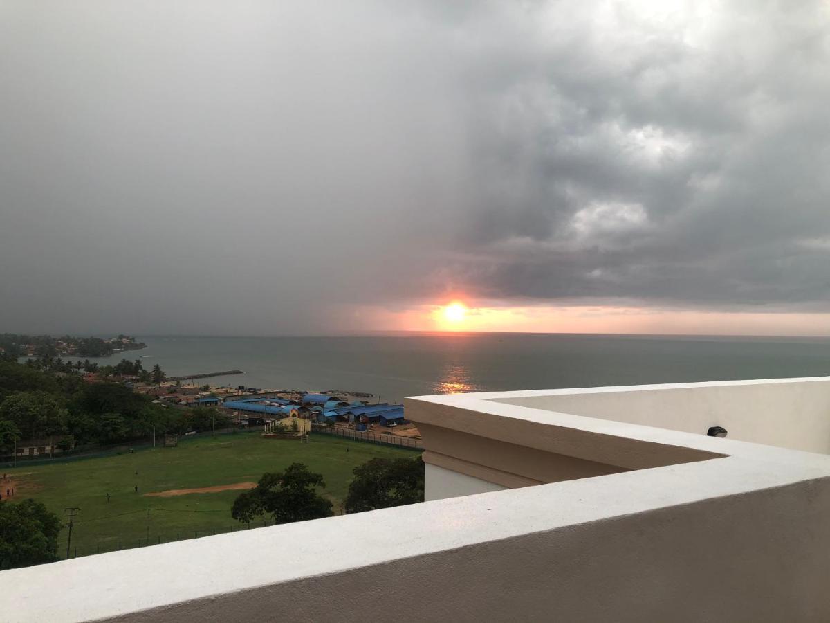 Negombo Fort Gallery Apartment Luaran gambar