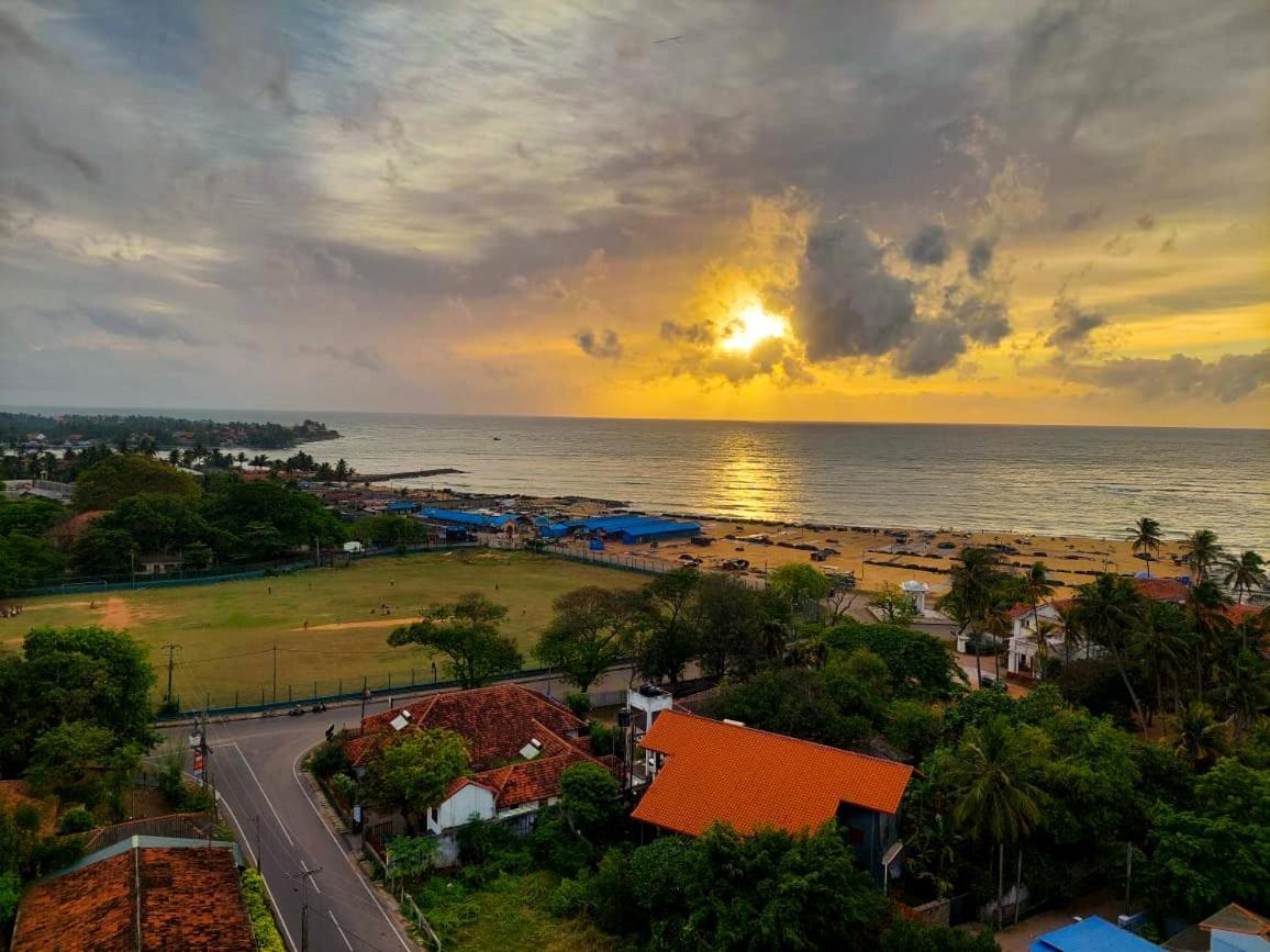 Negombo Fort Gallery Apartment Luaran gambar